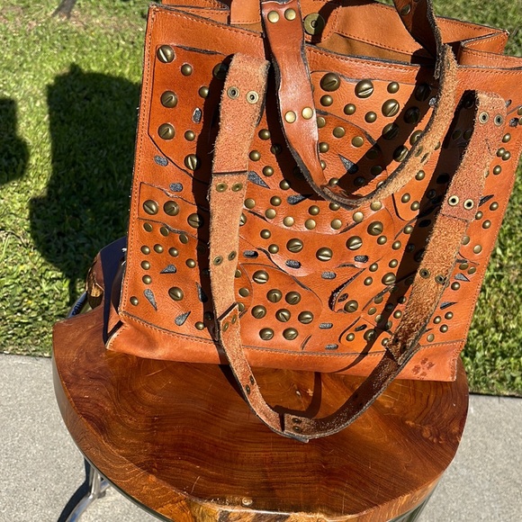 Patricia Nash Toscano tote with studs and rivets - Picture 8 of 10